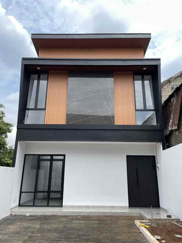 dijual rumah jl m kahfi