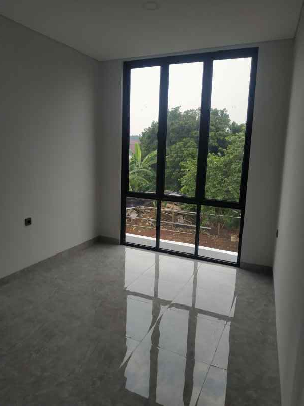 dijual rumah jl m kahfi