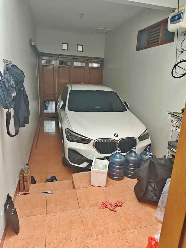 dijual rumah jl margonda depok jawa barat