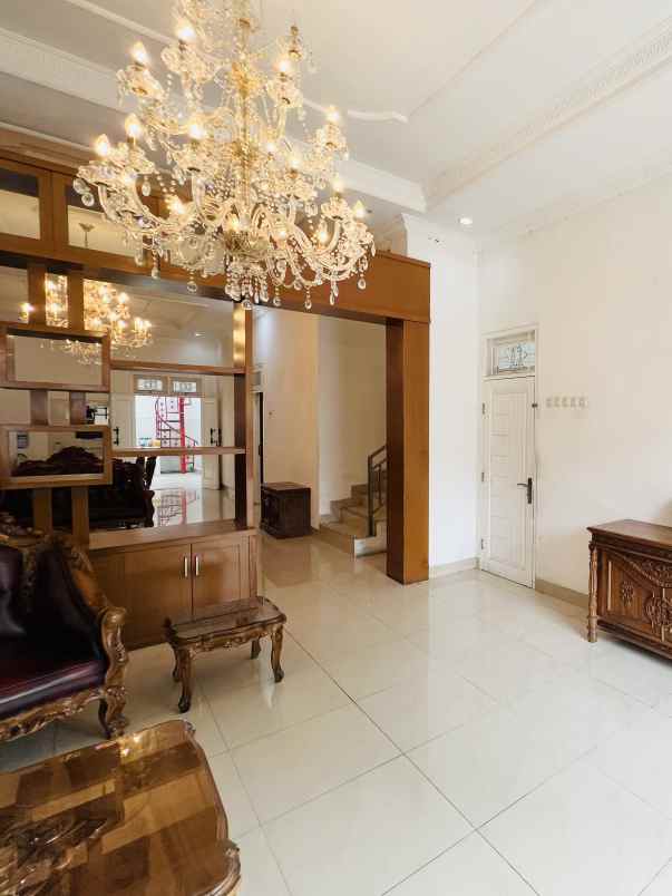 dijual rumah jl muncang no 54 b lagia