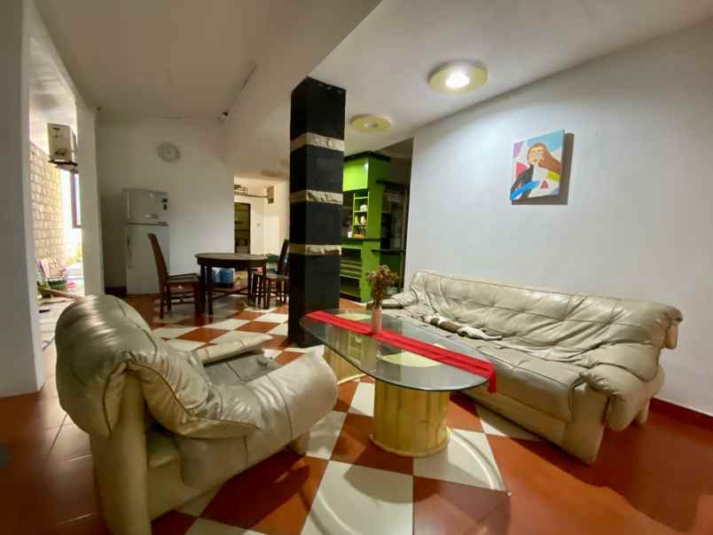 dijual rumah jl ontoseno no 8 tegal