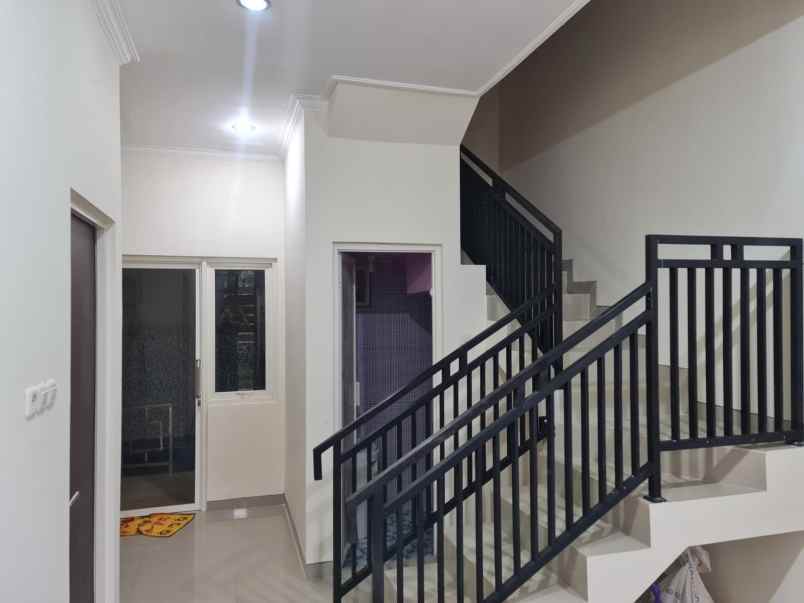 dijual rumah jl panglima sudirman