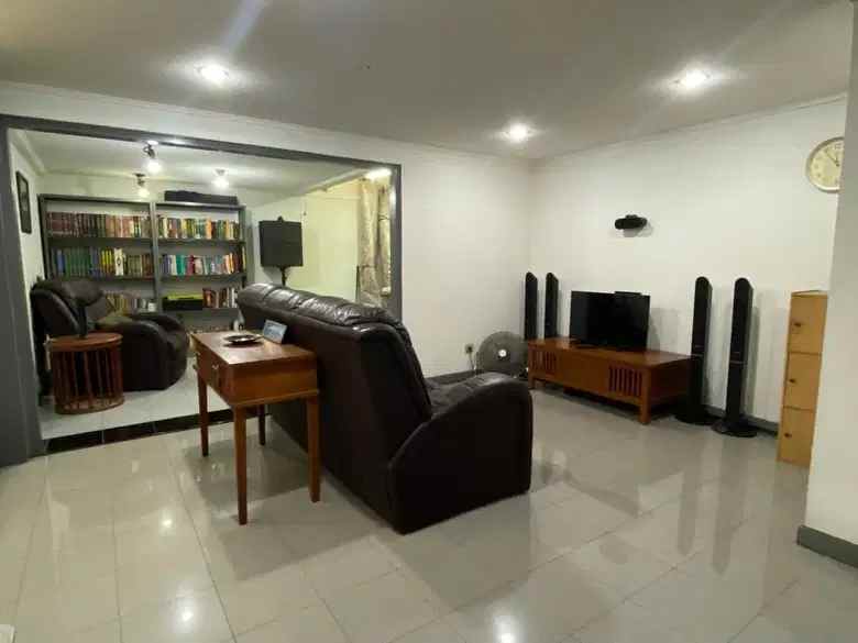 dijual rumah jl pondok kelapa duren