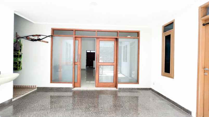 dijual rumah jl puri gading bekasi selatan