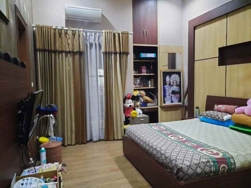 dijual rumah jl rawamangun jakarta timur