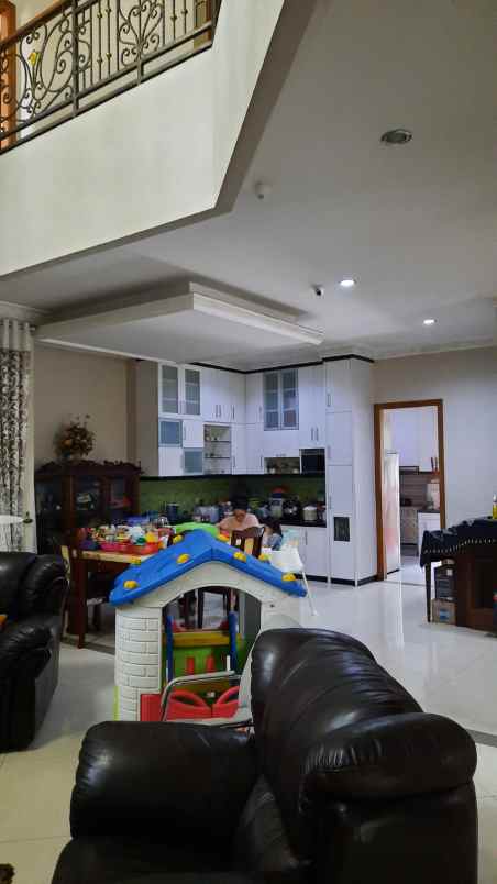 dijual rumah jl rawamangun jakarta timur