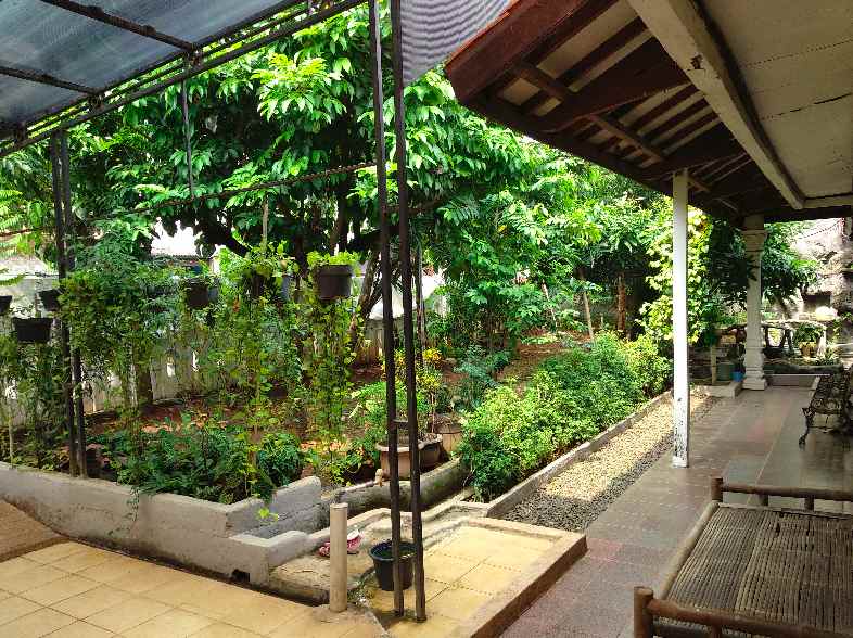 dijual rumah jl raya hankam perum