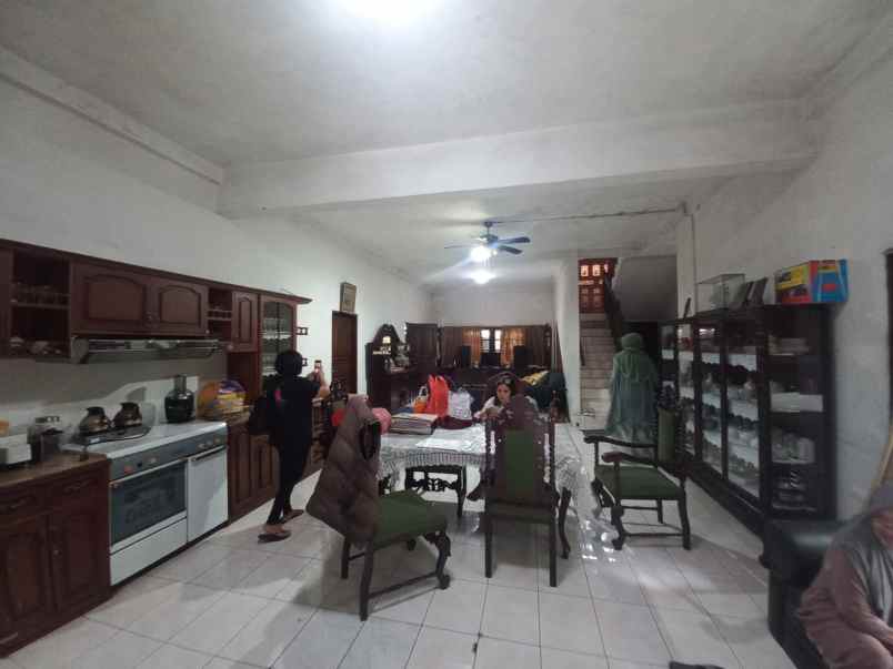 dijual rumah jl raya pajajaran sukasari