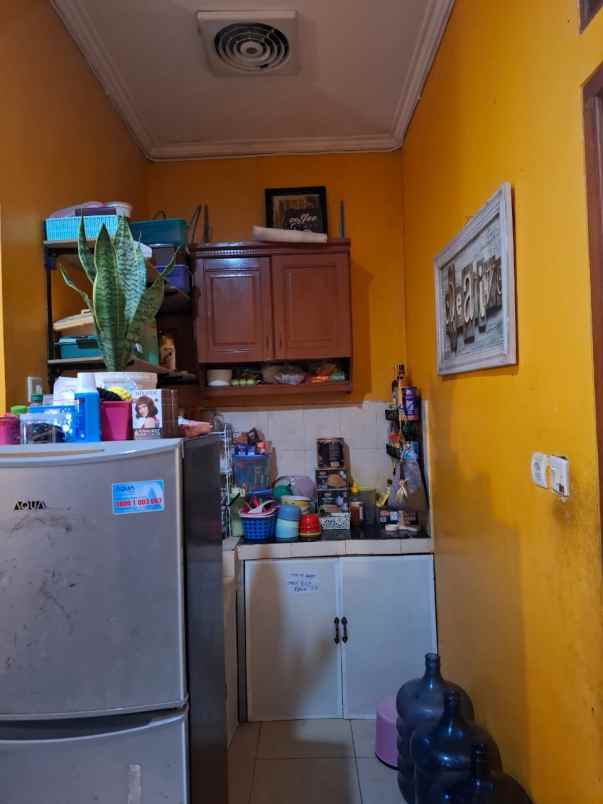 dijual rumah jl raya raden sanim tanah