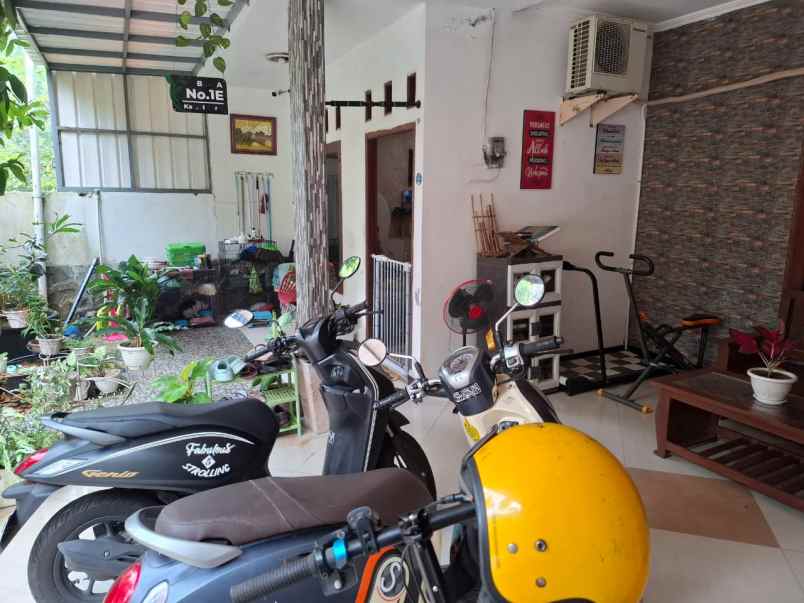 dijual rumah jl raya raden sanim tanah