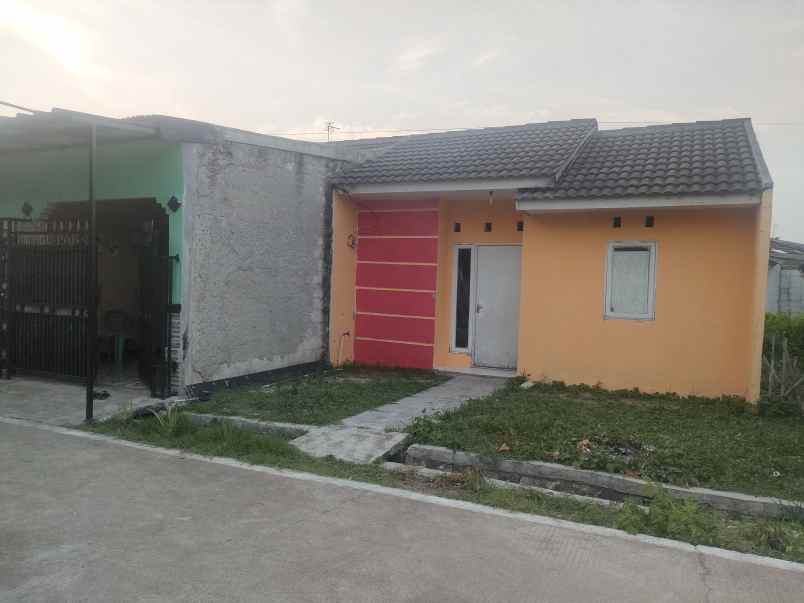 dijual rumah jl raya rajeg pasar kemis