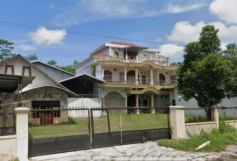 dijual rumah jl raya semeru sentul kec