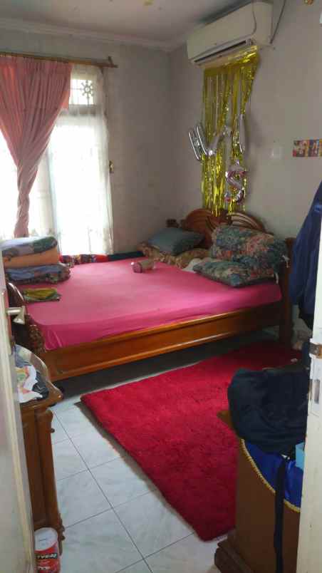 dijual rumah jl raya vila dago