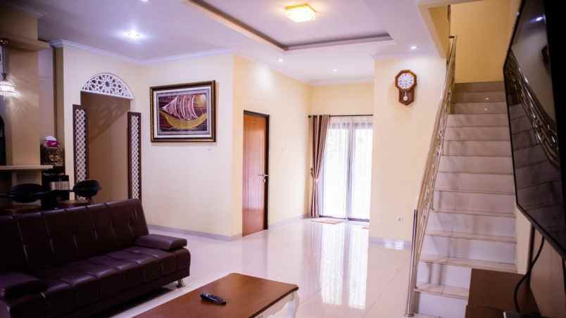 dijual rumah jl sersan bajuri bandung