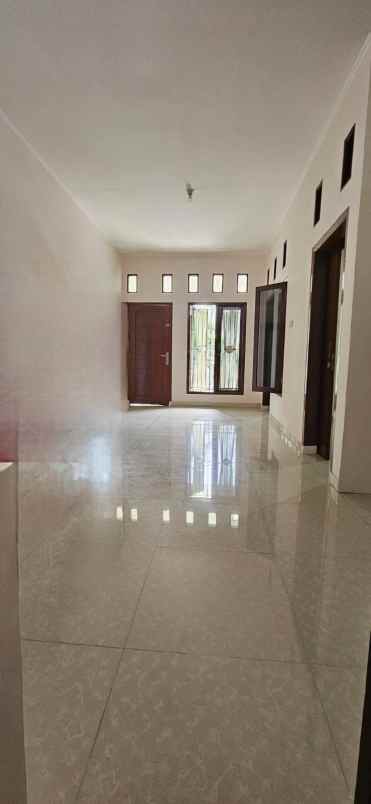 dijual rumah jl t wiradiredja cimahpar