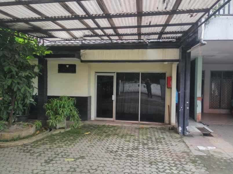 dijual rumah jl tb simatupang