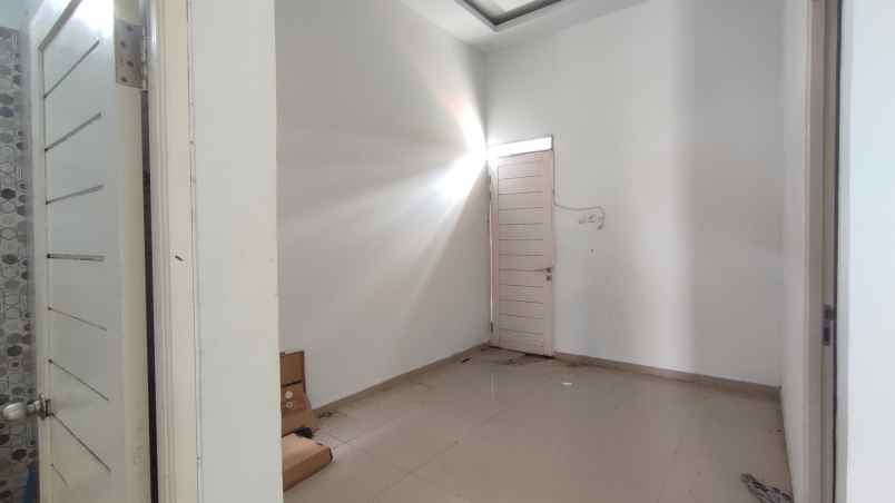 dijual rumah jl ujung pandang 1