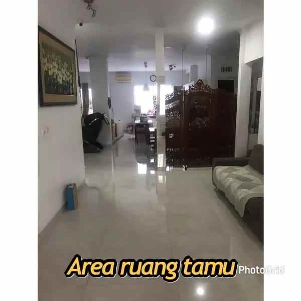 dijual rumah jl vila dago raya benda