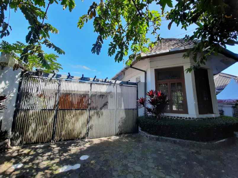 dijual rumah jl wastukencana kota bandung