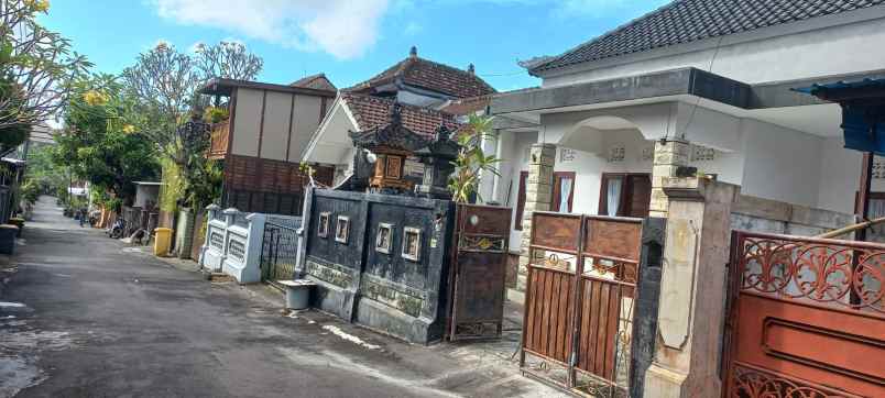 dijual rumah jln gn sanghyang