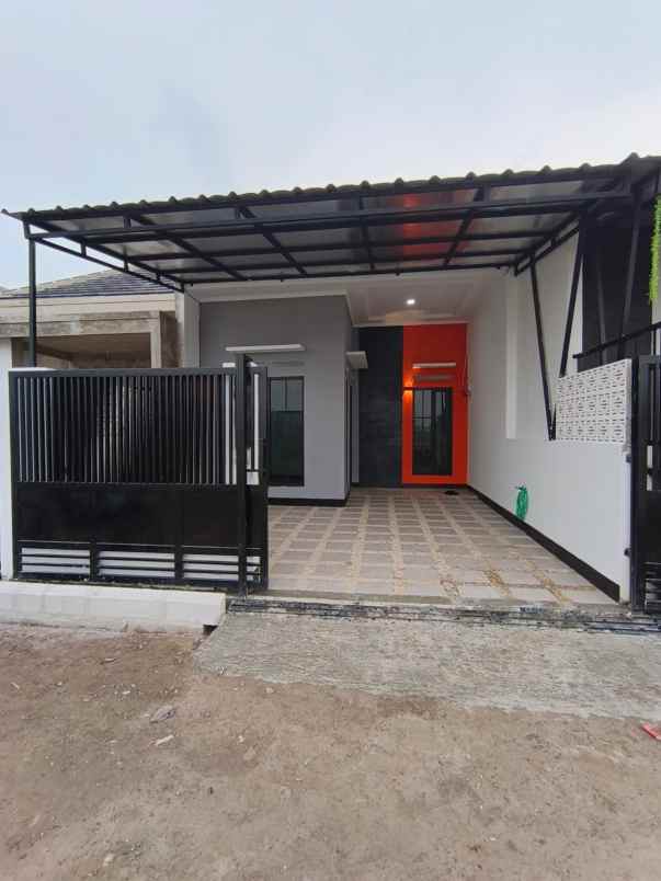 dijual rumah jln margalaksana cikoneng