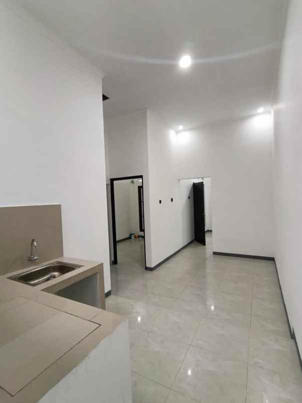 dijual rumah jln margalaksana cikoneng