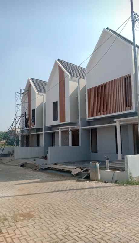 dijual rumah jln mes all