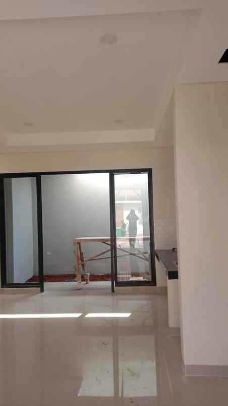 dijual rumah jln mes all