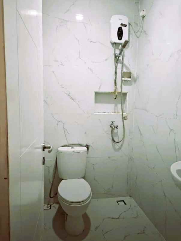 dijual rumah jln raya pondok betung