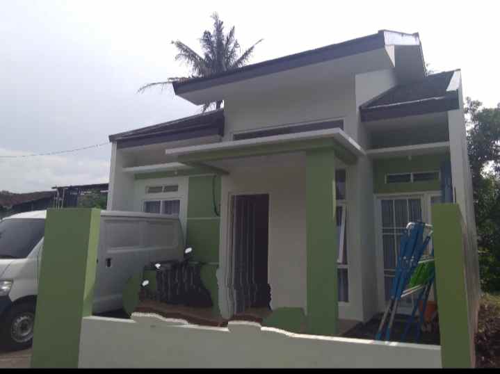 dijual rumah junrejo