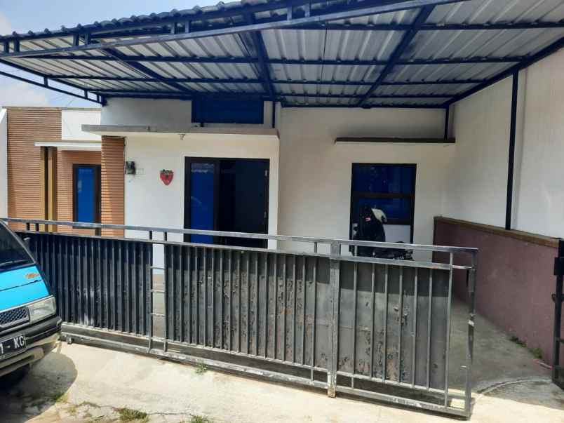 dijual rumah junrejo regency