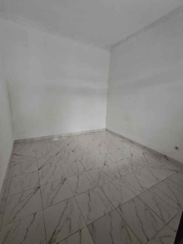 dijual rumah jurang mangu barat
