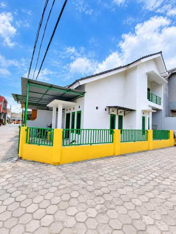 dijual rumah kaliurang km 10