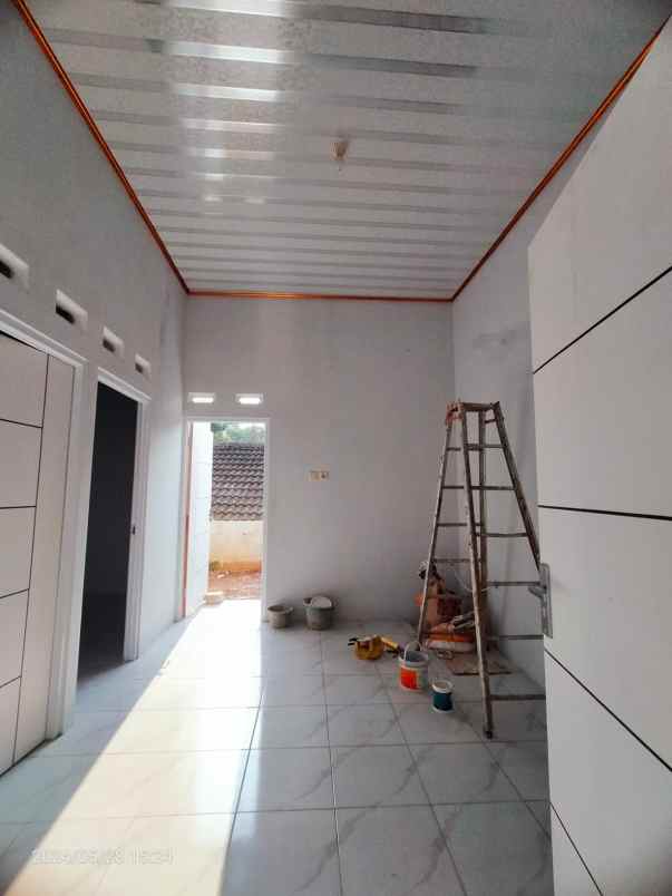 dijual rumah kalongan