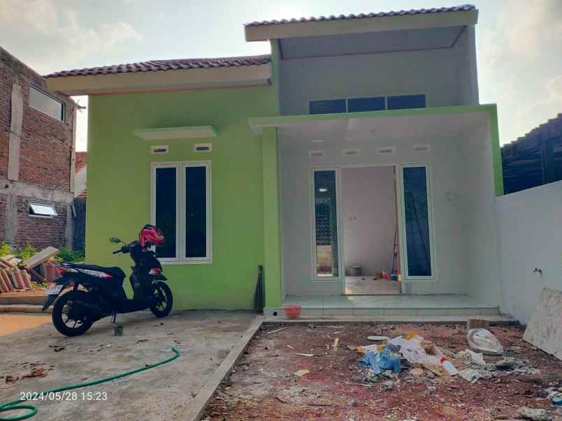 dijual rumah kalongan