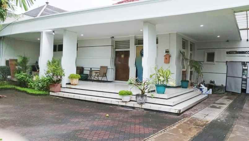 dijual rumah kapuas