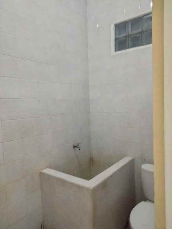 dijual rumah karang empat