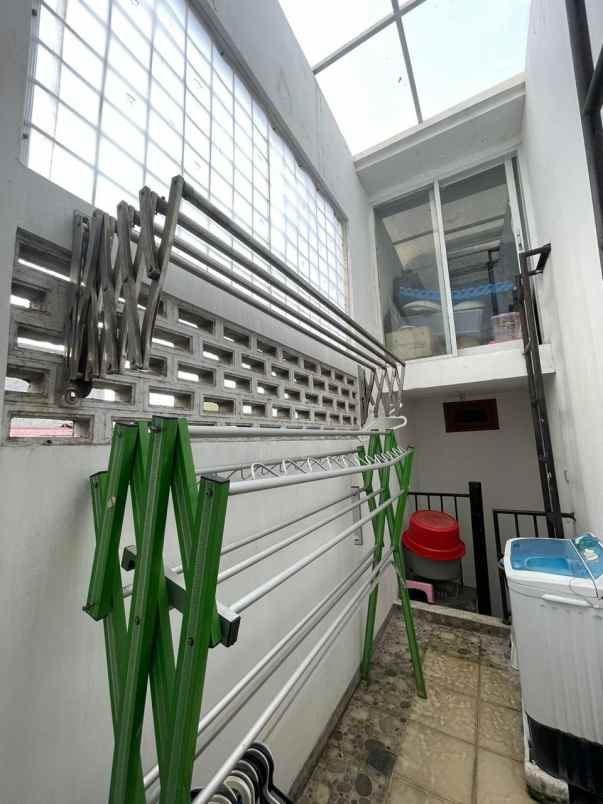 dijual rumah kebagusan