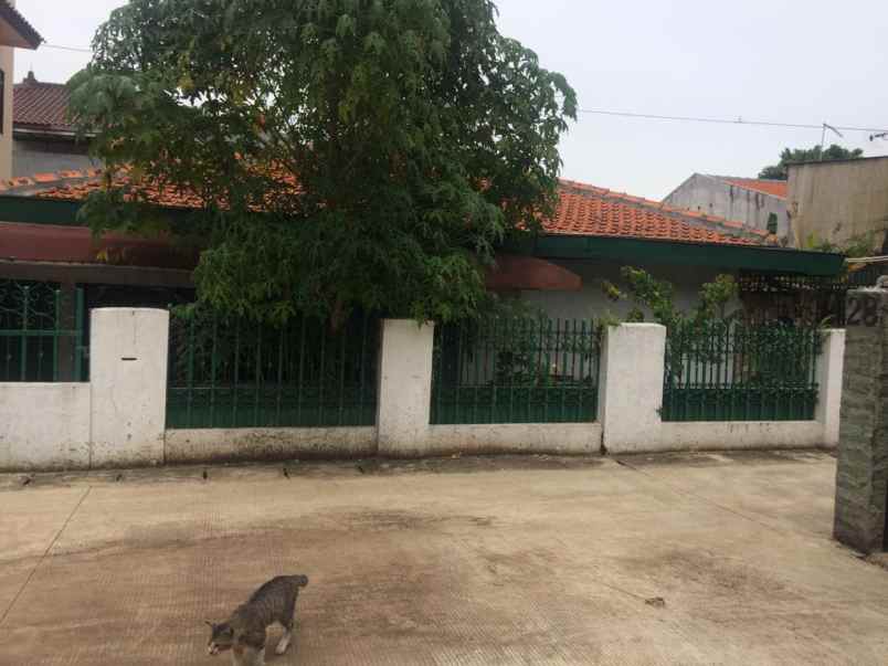 dijual rumah kebayoran lama
