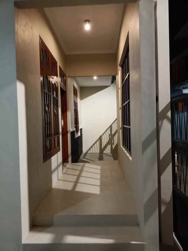 dijual rumah kebonsari