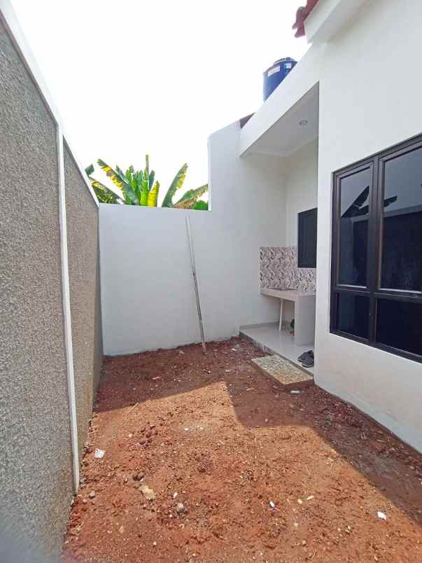 dijual rumah kec cibinong kabupaten