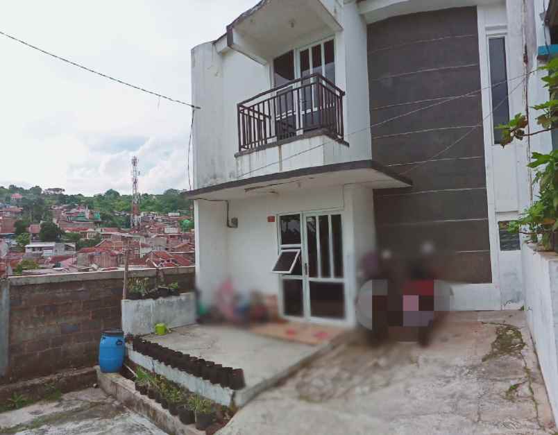 dijual rumah kec mandala jati cikadut