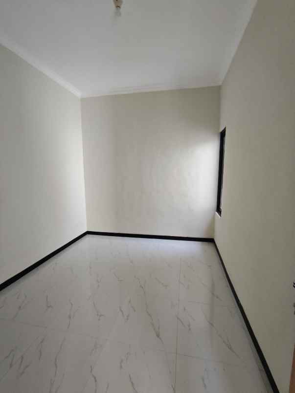 dijual rumah kedungrejo pakis malang