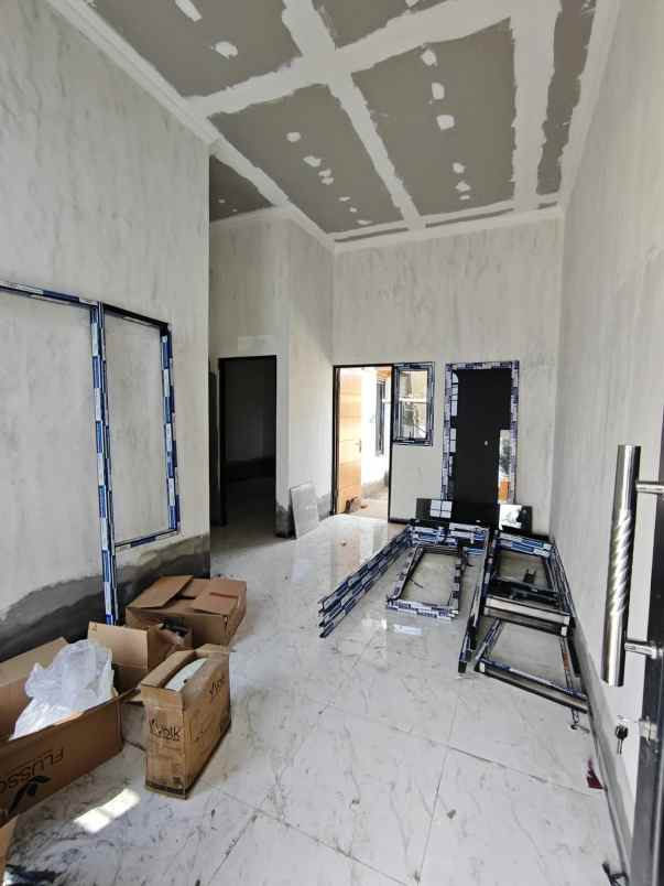 dijual rumah kedungrejo pakis malang