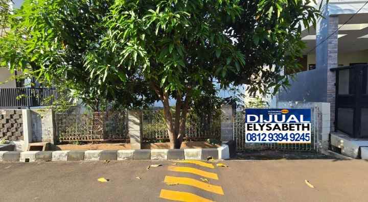 dijual rumah kelapa gading