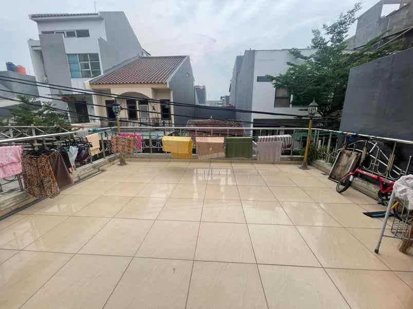 dijual rumah kelapa hibrida kelapa gading