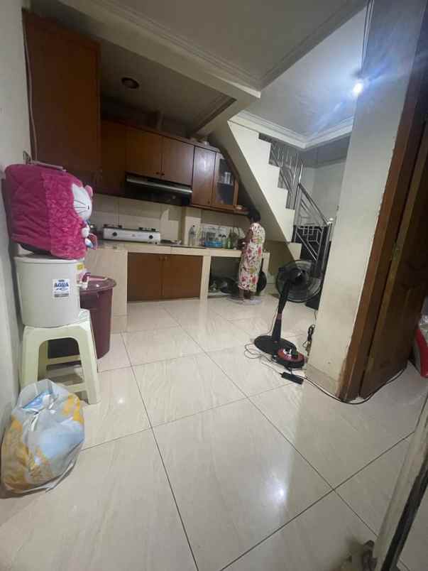 dijual rumah kelapa hibrida kelapa gading