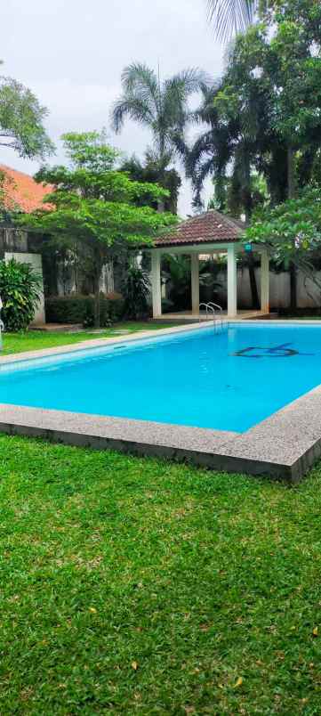 dijual rumah kemang