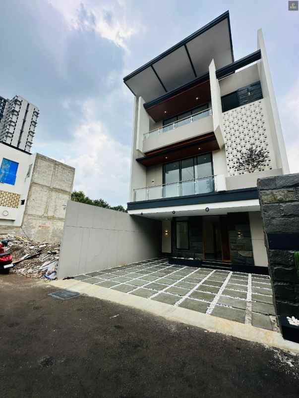 dijual rumah kemang jaksel