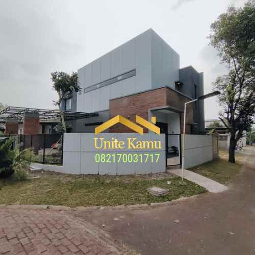 dijual rumah kencana loka